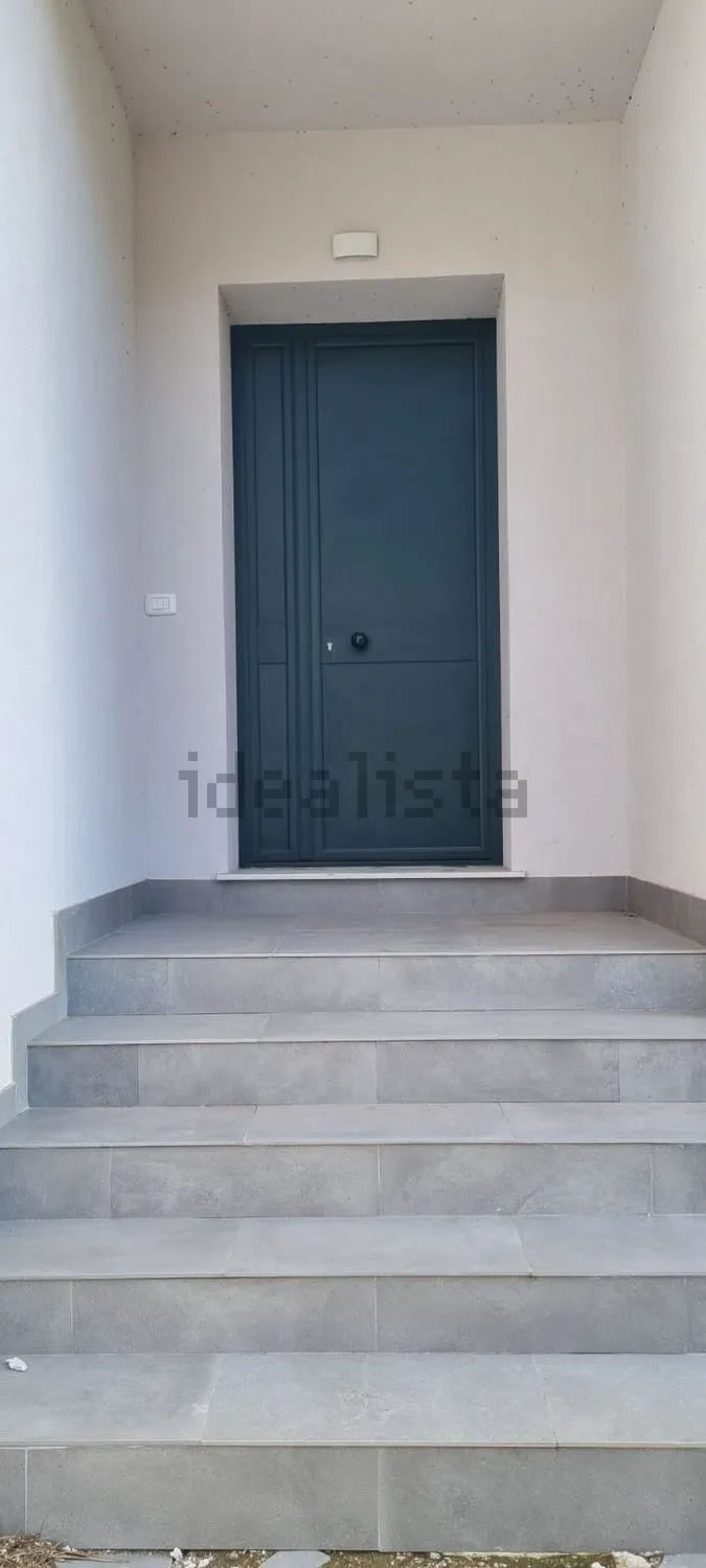 Villa in Cattolica Eraclea, in the Monaca-Salina Area �190,000