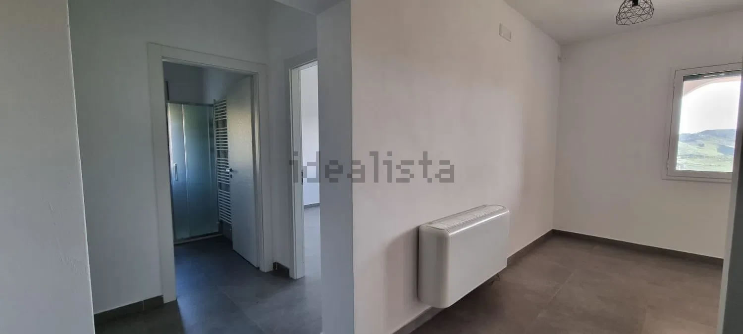 Villa in Cattolica Eraclea, in the Monaca-Salina Area �190,000