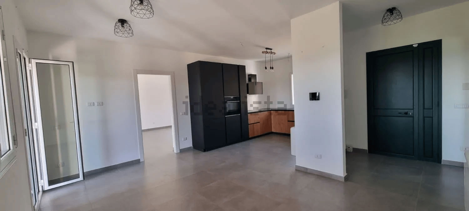 Villa in Cattolica Eraclea, in the Monaca-Salina Area �190,000