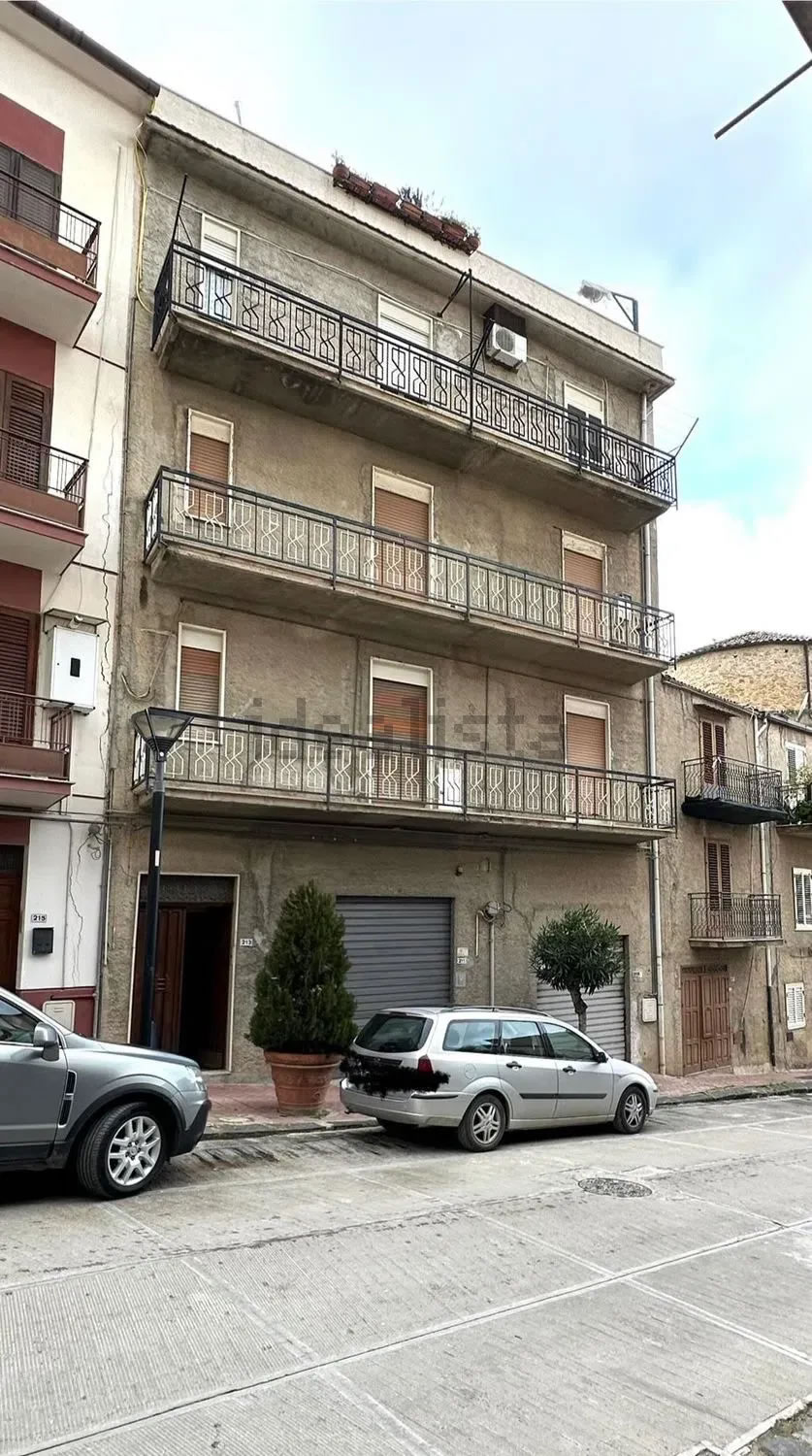 Apartment for Sale in Via Roma �30,000