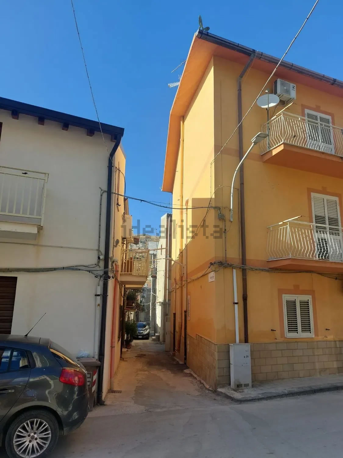Independent house in Cattolica Eraclea �135,000