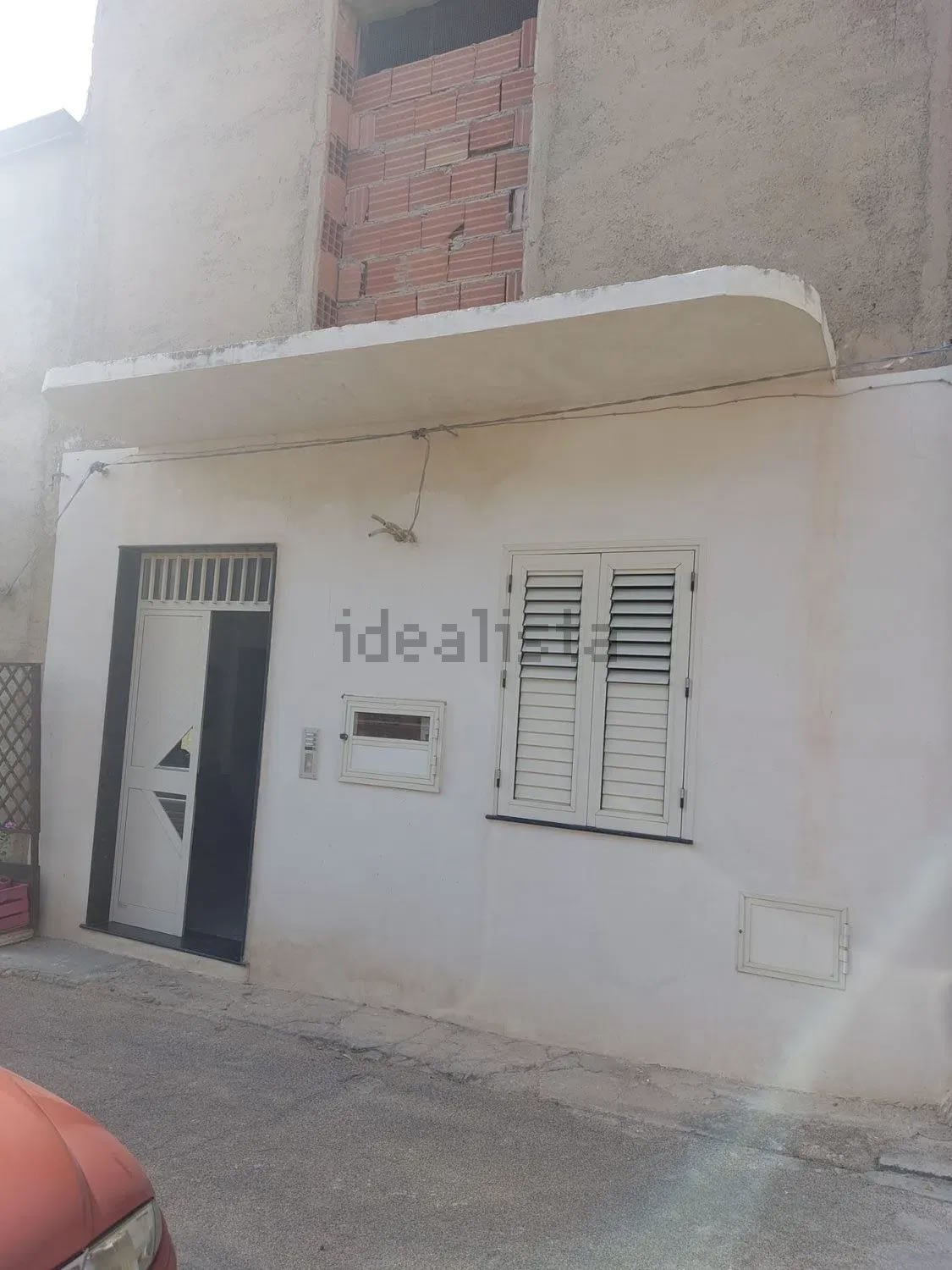 Apartment for sale on Via Giuseppe Verdi �290,000