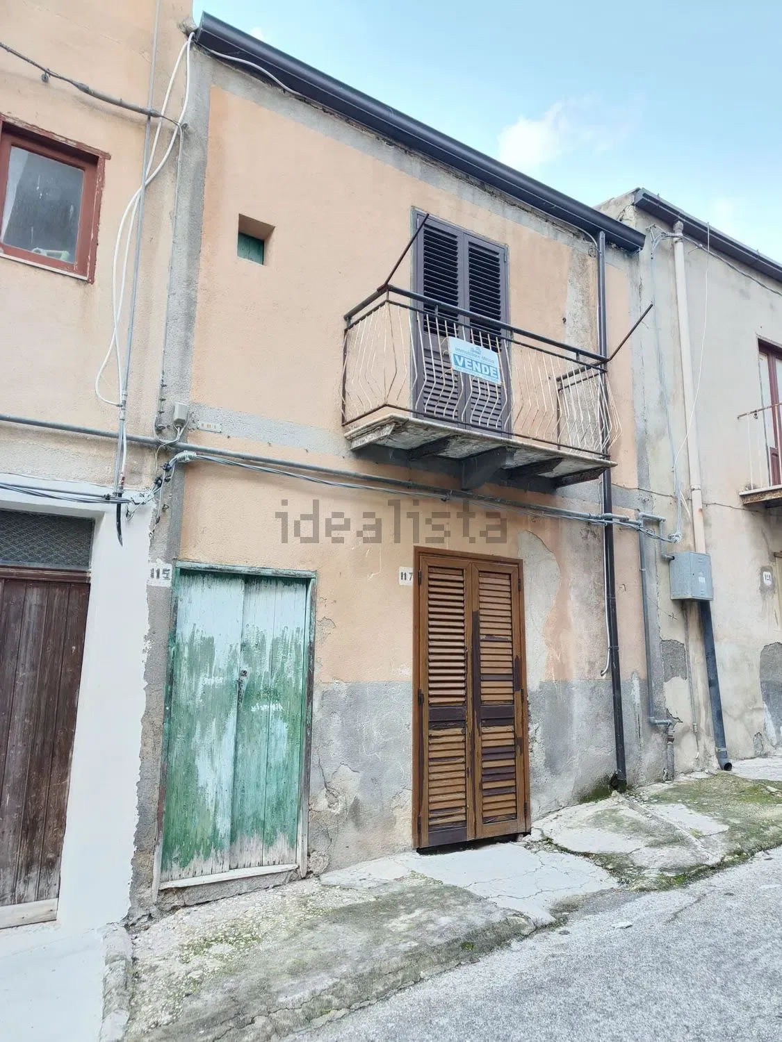 Detached house for sale on Via Camillo Benso Conte di Cavour �13,000