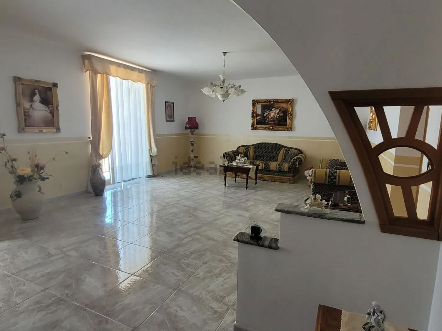 Villa for sale in Contrada Zotta �320,000