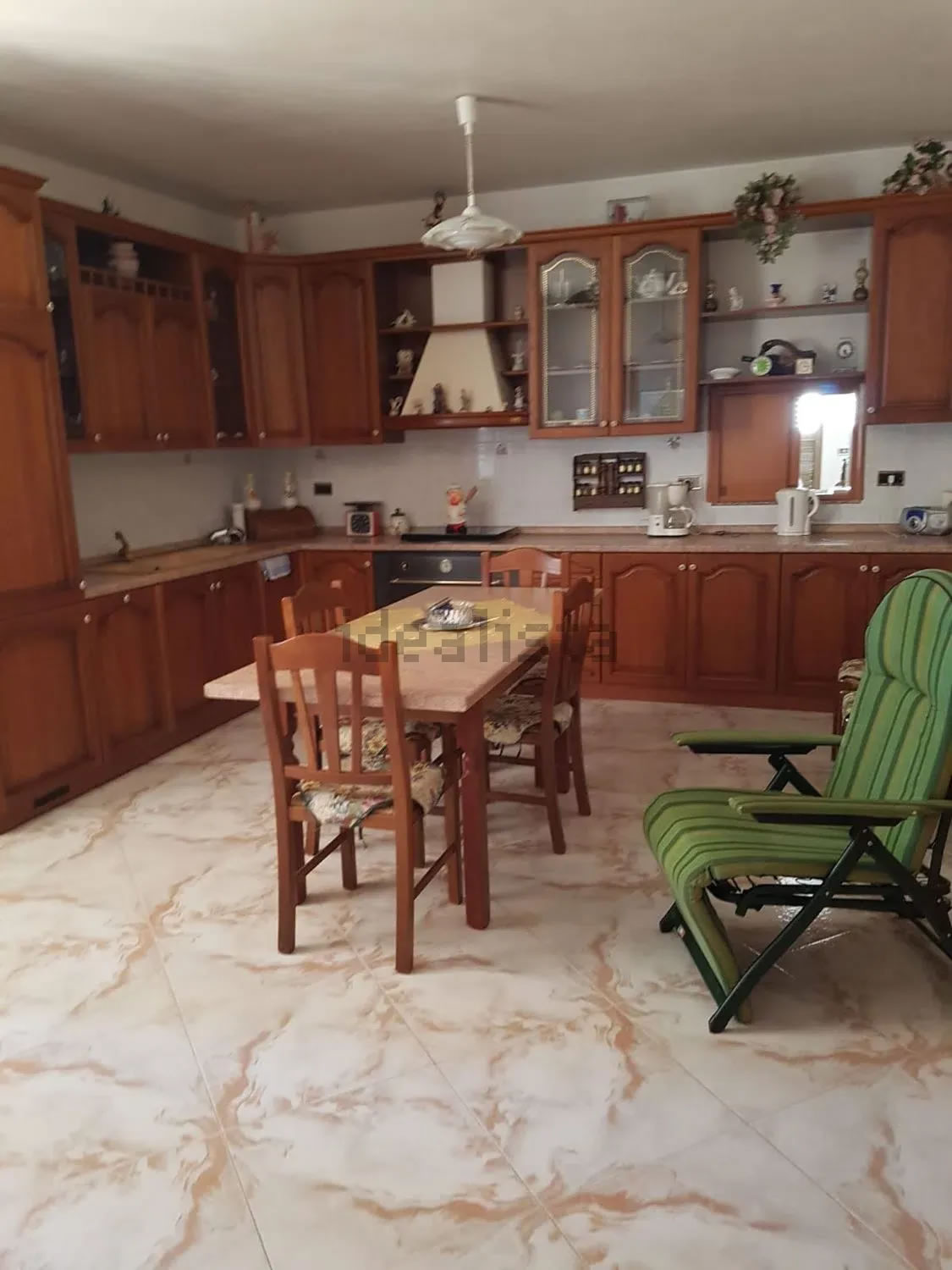 Villa for sale in Contrada Zotta �320,000